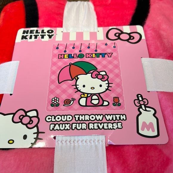 Hello Kitty faux fur reverse huge fluffy blanket - Picture 1 of 11